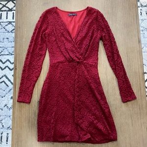 Abercrombie &Fitch Long-sleeve red lace dress